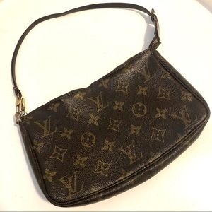 Louis Vuitton Pochette Accessoires Monogram Bag